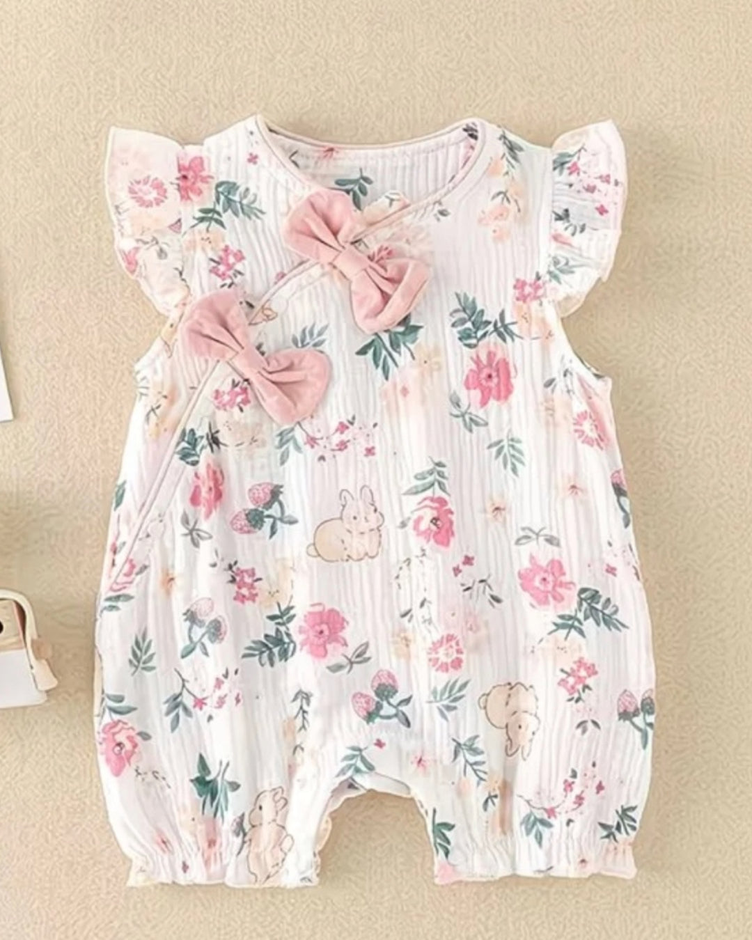 Soft & Breathable - 100% Organic Cotton Romper - Baby Bow