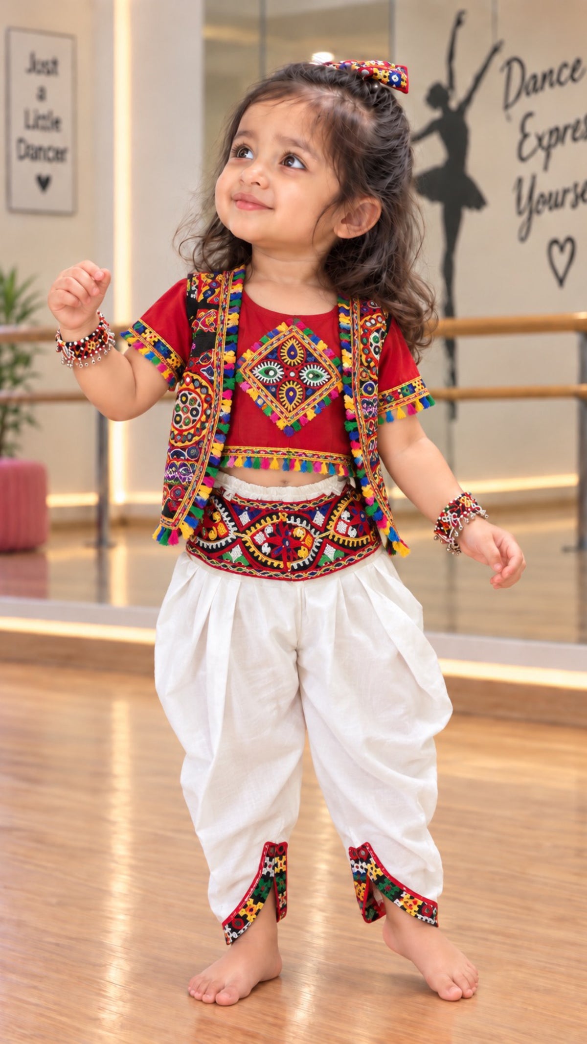 Girls Soft & Comfortable - Navratri Set with Matching Bow, Bangle and Glasses